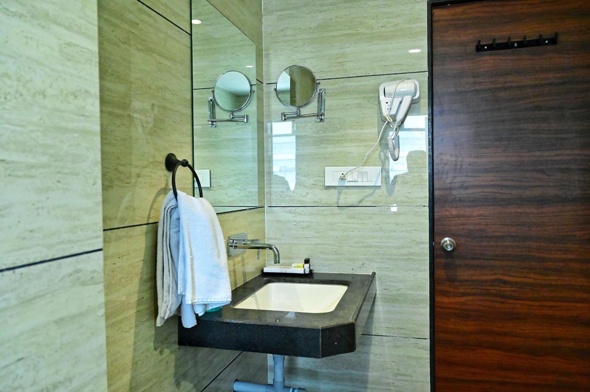 The One Hotel Nashik Zewnętrze zdjęcie